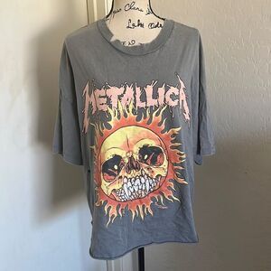 H&M Divided Metallica Graphic Gray Distressed Shirt